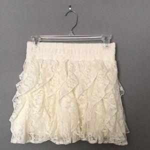 White lace ruffle skirt